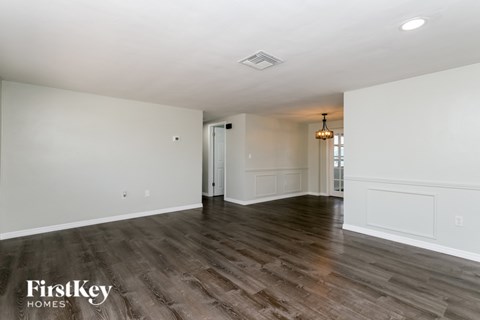 7424 NEVA LANE 3 Beds Apartment for Rent