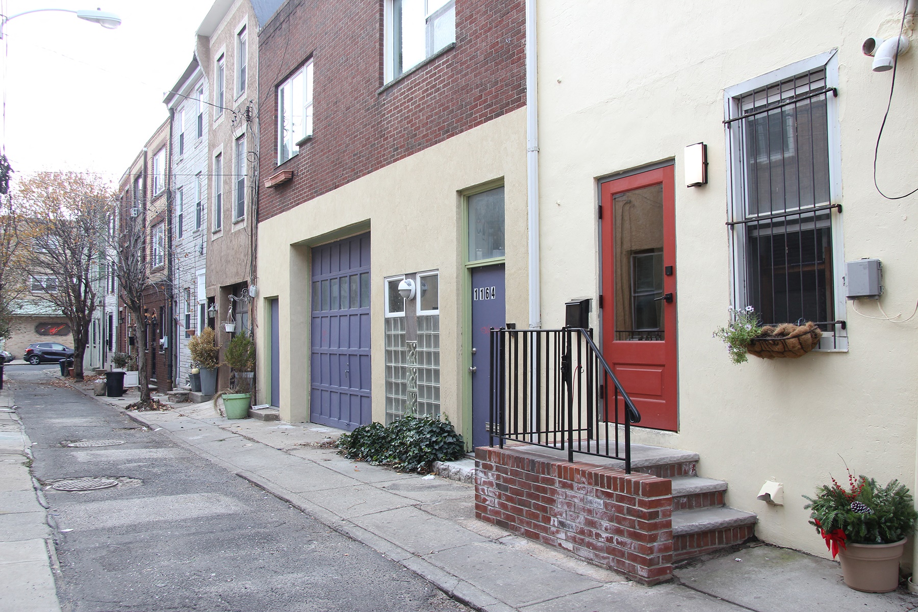 a row of houses on a city street