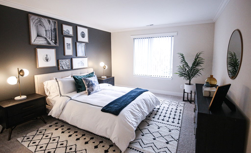 Spacious bedrooms | Apartments in Novi, Michigan