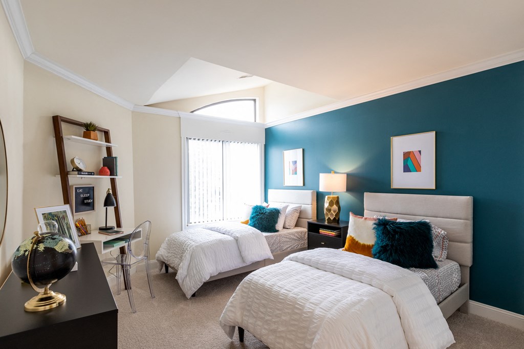 Spacious bedrooms | Apartments in Novi, Michigan