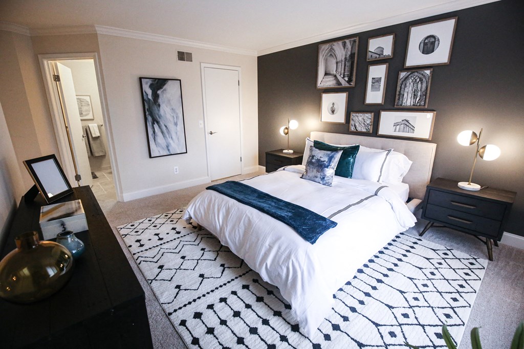 Spacious bedrooms | River Oaks West Apartments in Novi, MI