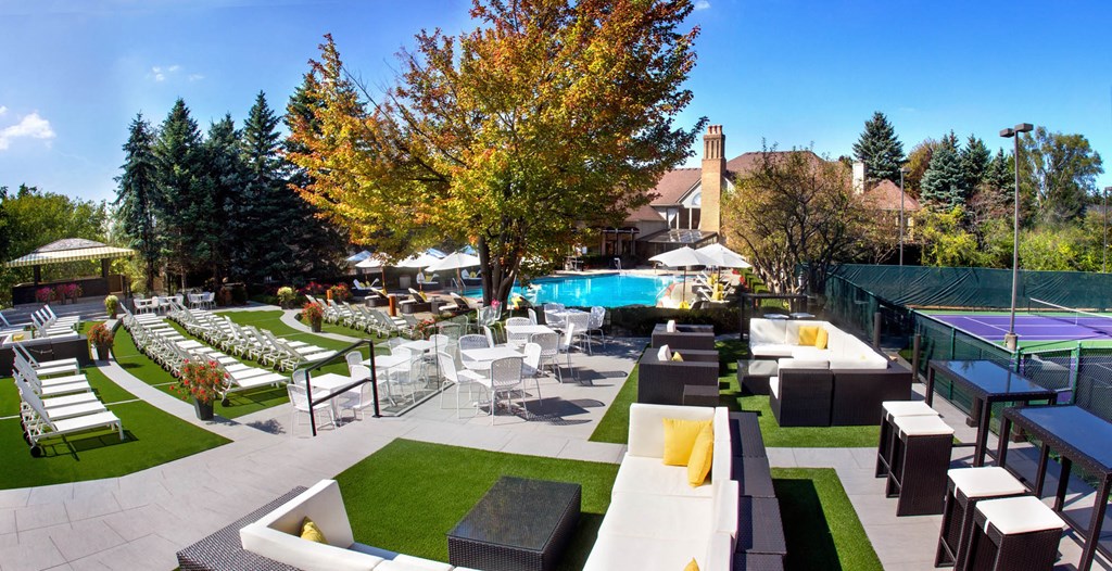 Pool and hot tub | River Oaks West Apartments in Novi, MI