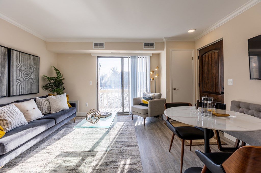 Spacious living room | Apartments in Novi, Michigan