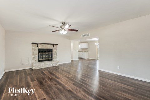 7511 E Toronto Street 4 Beds Apartment for Rent