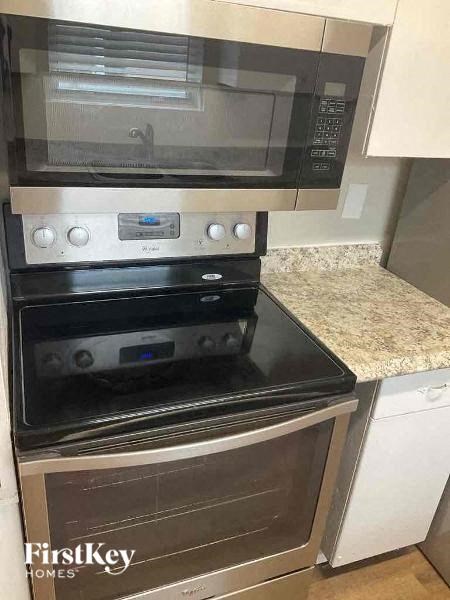 2517 N COLUMBINE DRIVE 3 Beds House for Rent - Photo Gallery 7