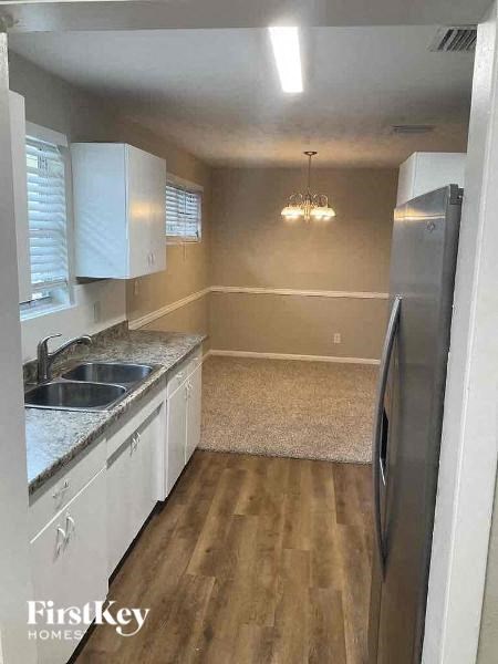 2517 N COLUMBINE DRIVE 3 Beds House for Rent - Photo Gallery 8