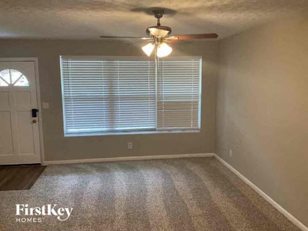 2517 N COLUMBINE DRIVE 3 Beds House for Rent - Photo Gallery 3