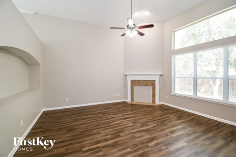 2593 COUNTRY SIDE DRIVE 4 Beds Apartment for Rent