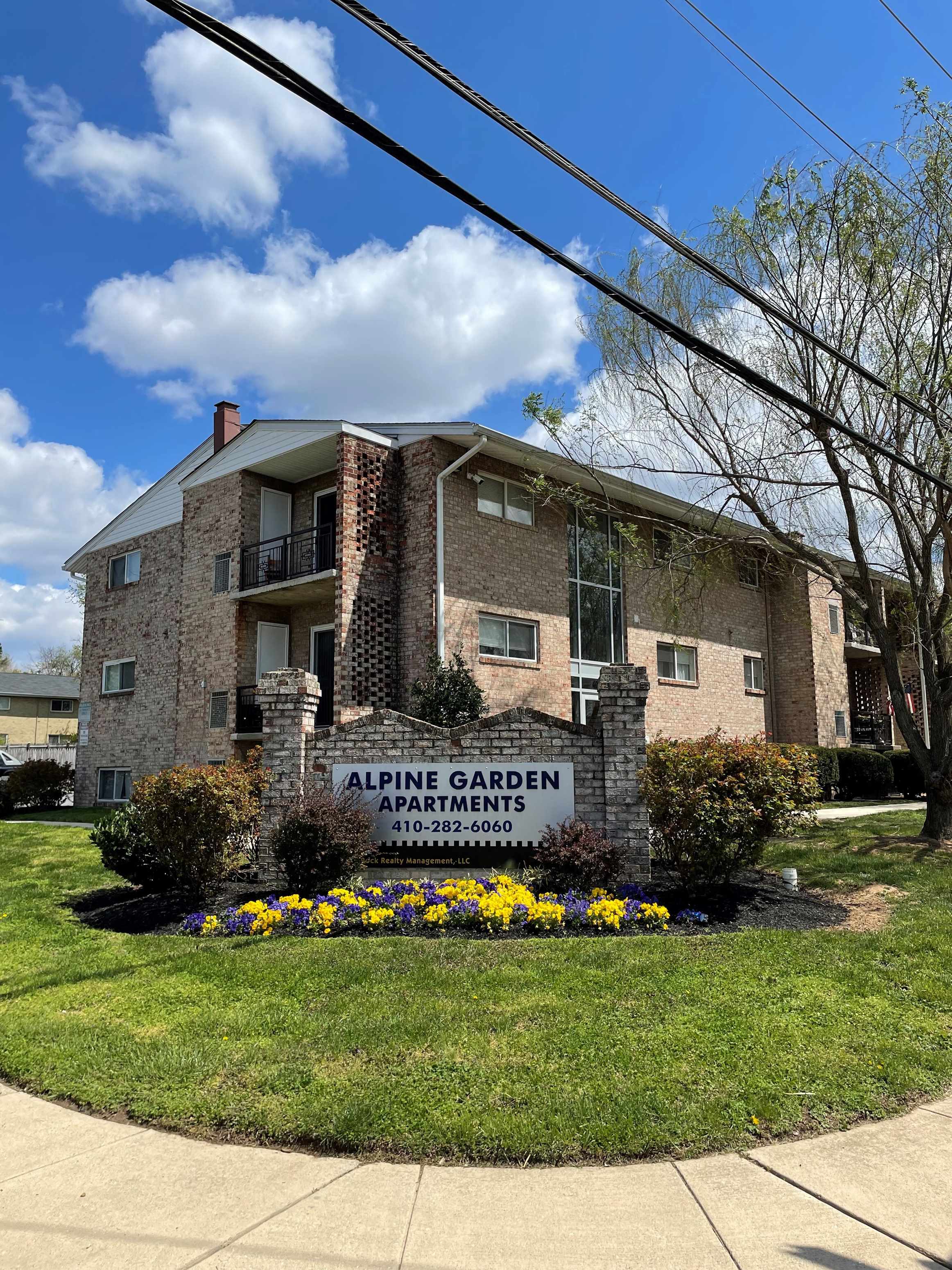 Alpine Garden Apartments