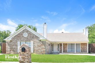 1529 Huntington Drive 3 Beds Apartment for Rent
