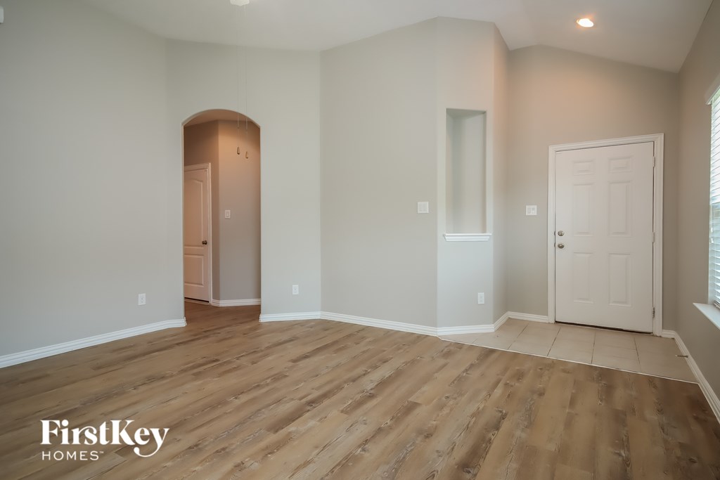 3811 Hunters Trail 3 Beds House for Rent - Photo Gallery 5