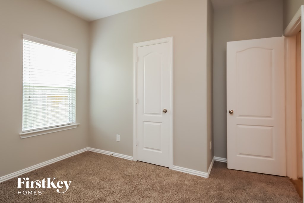 3811 Hunters Trail 3 Beds House for Rent - Photo Gallery 15