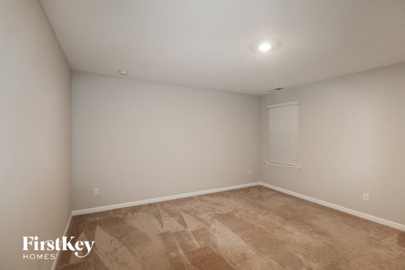 163 Wynn Way 5 Beds House for Rent - Photo Gallery 7