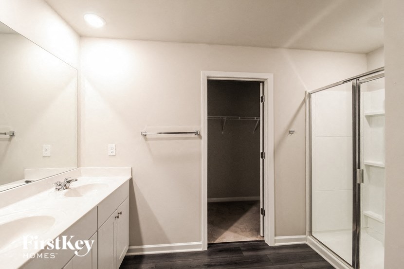 163 Wynn Way 5 Beds House for Rent - Photo Gallery 8