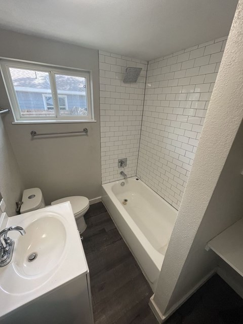 1906 S. Pine St 2 Beds Apartment for Rent