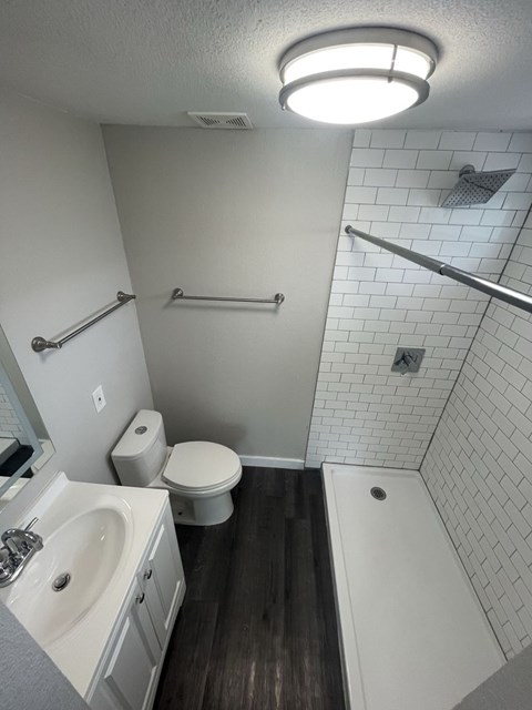 1906 S. Pine St 2 Beds Apartment for Rent