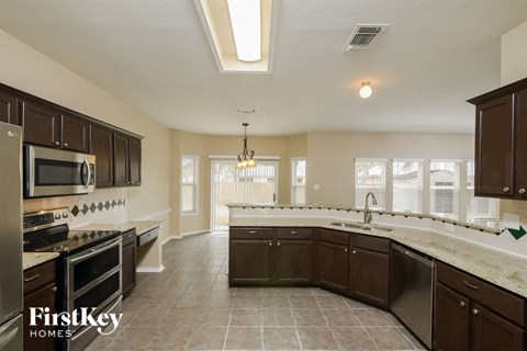 11830 WHEATHILL 4 Beds Apartment for Rent