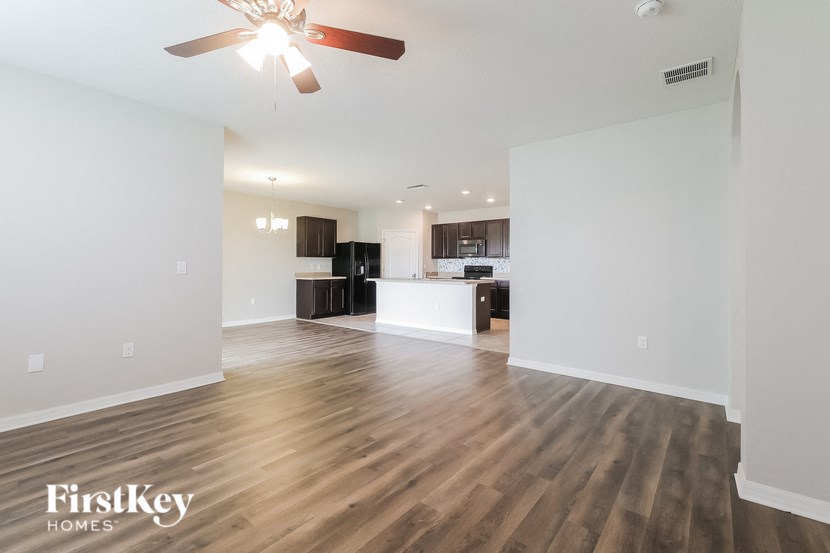 401 Panda Place 4 Beds House for Rent - Photo Gallery 2