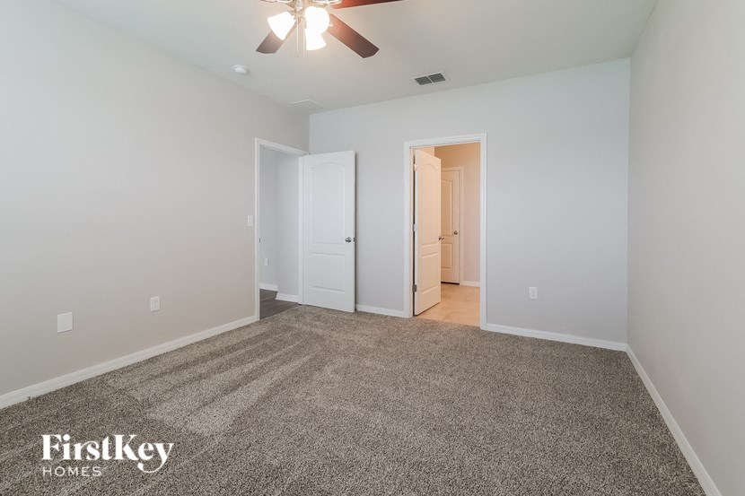 401 Panda Place 4 Beds House for Rent - Photo Gallery 7