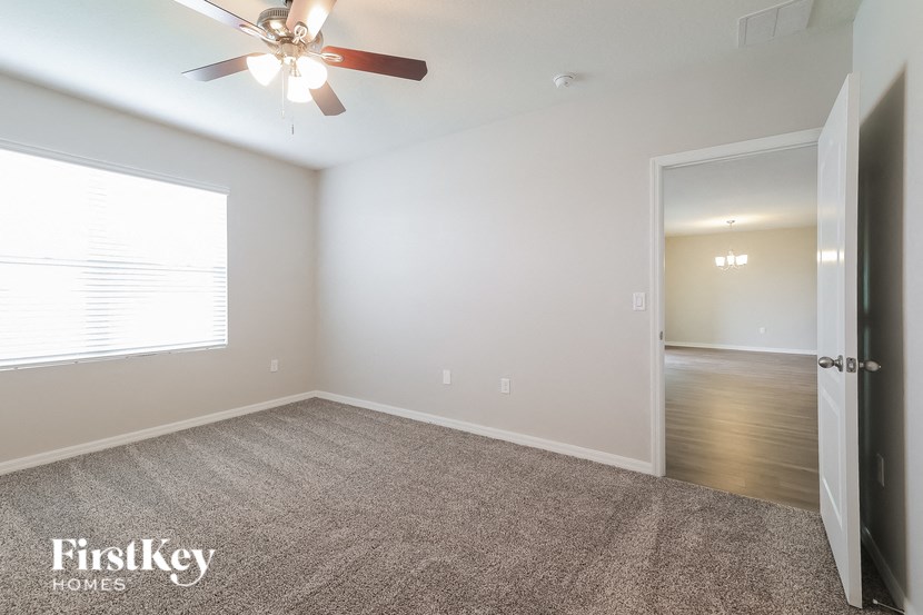 401 Panda Place 4 Beds House for Rent - Photo Gallery 8