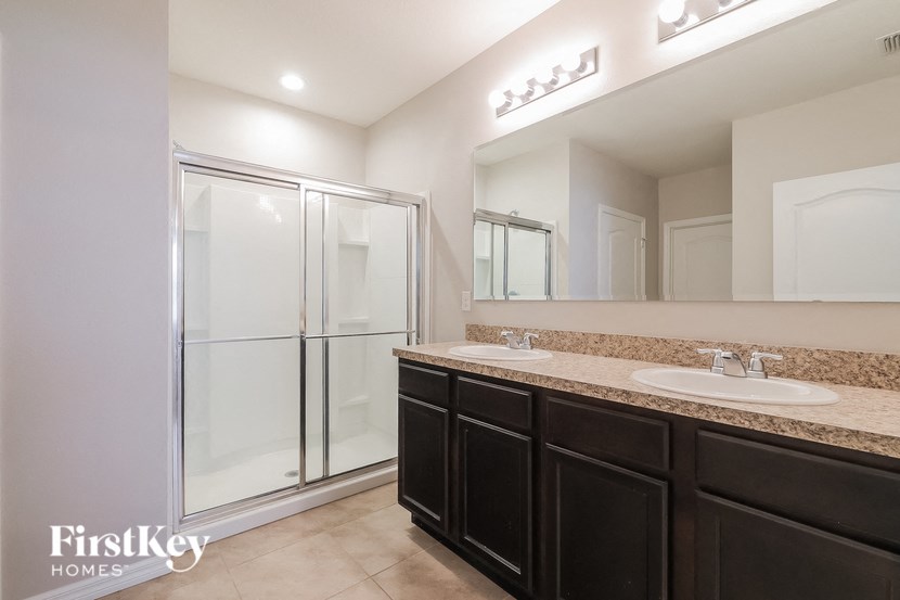 401 Panda Place 4 Beds House for Rent - Photo Gallery 9