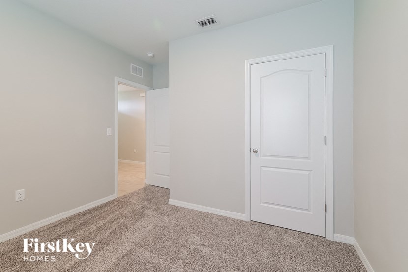 401 Panda Place 4 Beds House for Rent - Photo Gallery 12