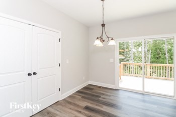 107 Woodside Court 4 Beds House for Rent - Photo Gallery 4