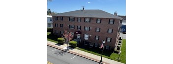 2 Bedrooms, 1 Bathroom