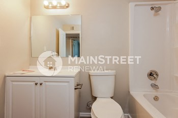 7247 W Mariposa St 3 Beds House for Rent - Photo Gallery 14