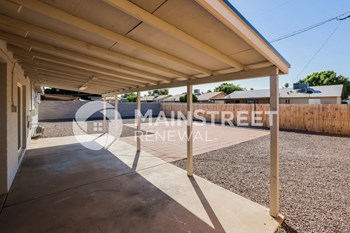7247 W Mariposa St 3 Beds House for Rent - Photo Gallery 16