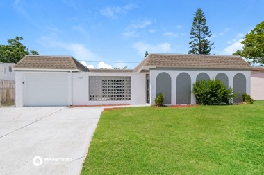 5127 RESEDA Drive 3 Beds Apartment for Rent
