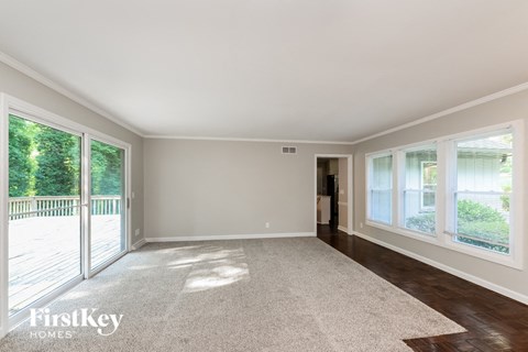 4609 Oakcliffe Road 4 Beds Apartment for Rent