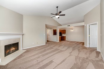 556 CLOVERFIELD LN 301 2 Beds Condo for Rent - Photo Gallery 4