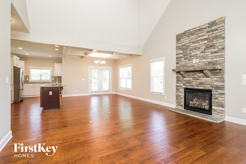 123 Lansdowne Place 4 Beds Apartment for Rent