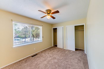 3529 Aspen Ave NE 4 Beds House for Rent - Photo Gallery 15
