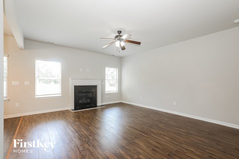 727 Hot Springs Trail 5 Beds Apartment for Rent