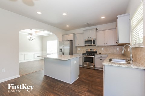 727 Hot Springs Trail 5 Beds Apartment for Rent