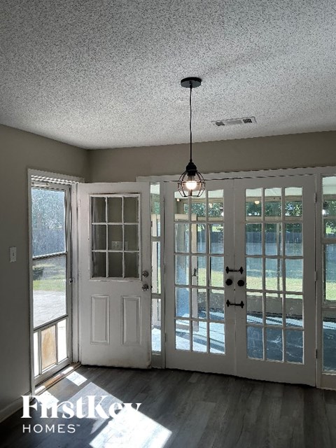 109 Stroud Circle 4 Beds Apartment for Rent