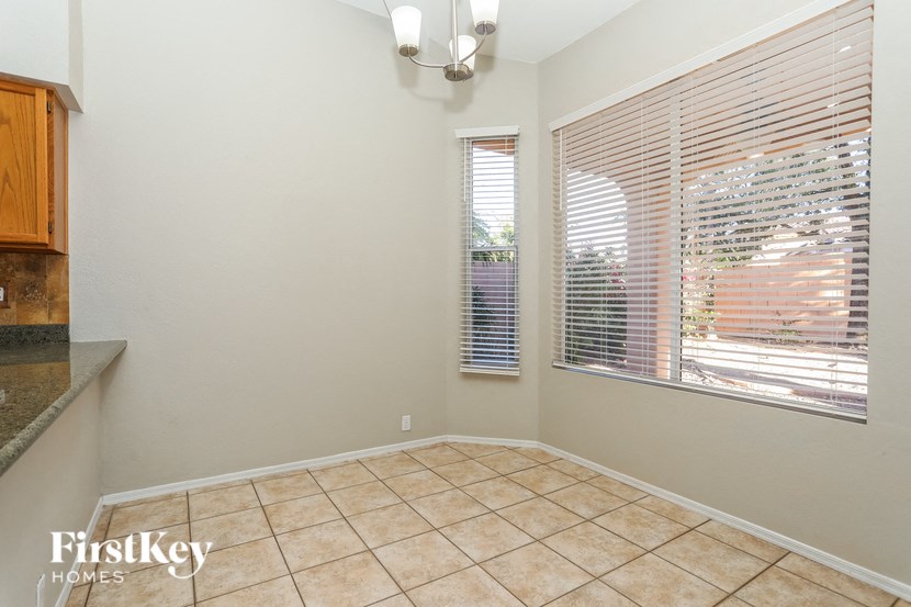 9880 N Windwalker Trail Tucson, AZ 85742