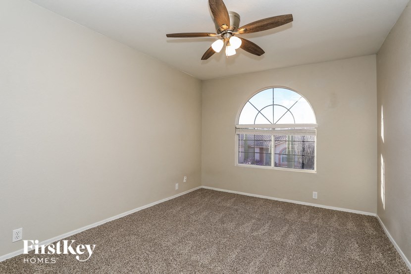 9880 N Windwalker Trail Tucson, AZ 85742