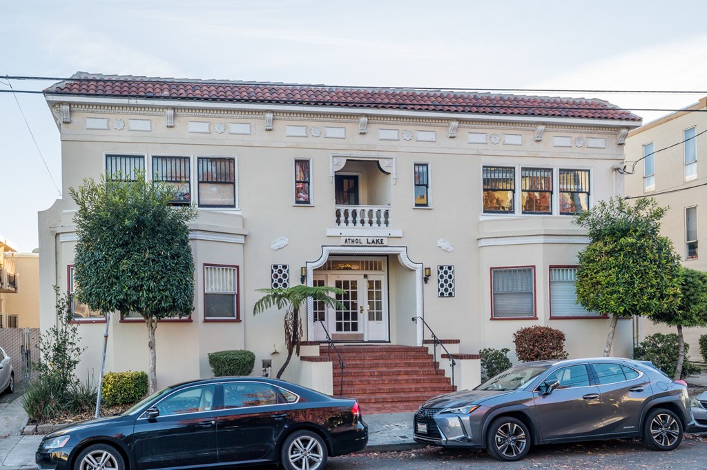 the building in which the apartment is located