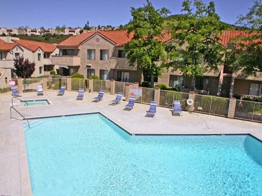23700 Valle Del Oro 2-3 Beds Apartment for Rent - Photo Gallery 1