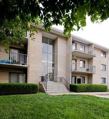 2022 North Scott Street 1-2 Beds Apartment for Rent - Photo Gallery 5
