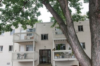 3529 Leesburg Court 1-3 Beds Apartment for Rent - Photo Gallery 5