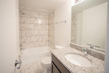 Bathtub in every apartment - Photo Gallery 4