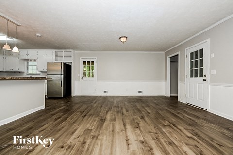 466 Birch Lane SE 3 Beds Apartment for Rent