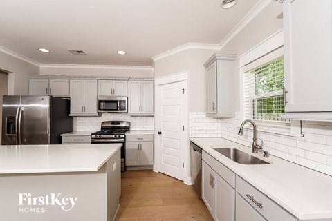 1320 SHADES TERRACE 3 Beds Apartment for Rent