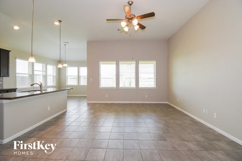 8423 Montego Bay Drive 3 Beds Apartment for Rent