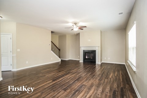 240 Jefferson Avenue 4 Beds Apartment for Rent