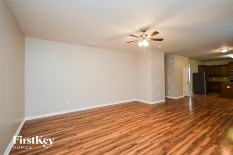 1983 Windsor Creek Drive SW 4 Beds Apartment for Rent